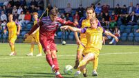 Cobh Ramblers demolish Wexford to keep the pressure on Dundalk at the top